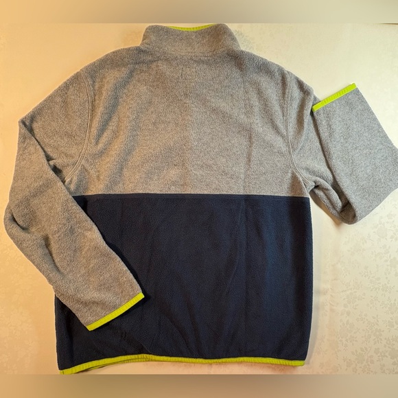 Bundle EUC Tops Button Down & Fleece; 2 GUC Pajamas Cars & Christmas/Santas - Picture 7 of 16